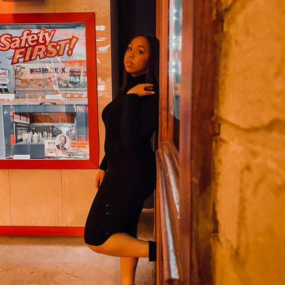 Meet your Posher, Jalyn - Picture 5 of 8